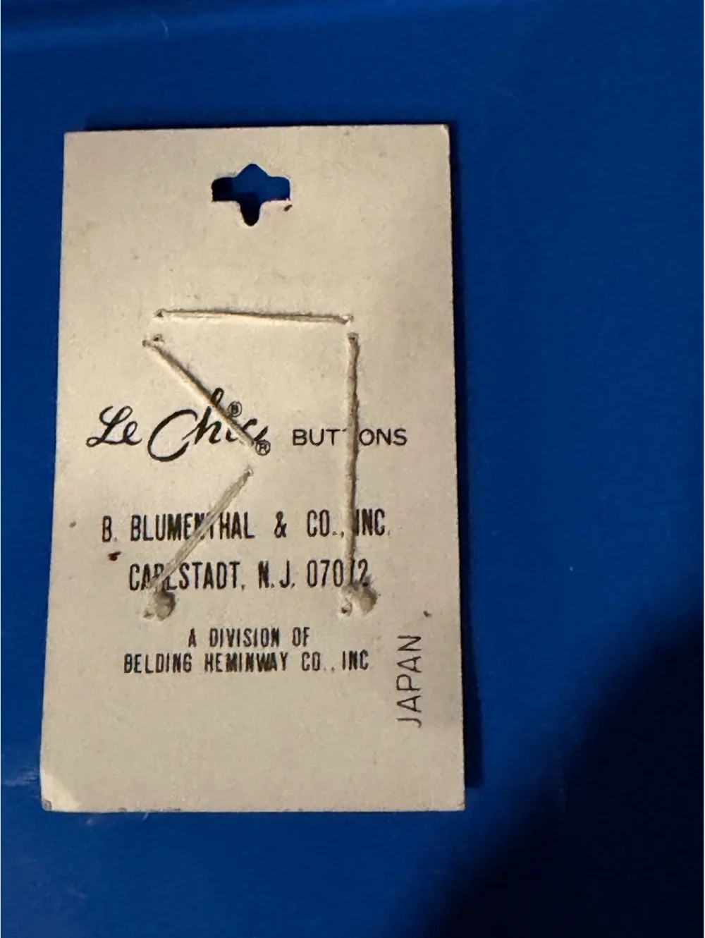 Vintage Le Chic White Guaranteed Washable Buttons - 5 Count